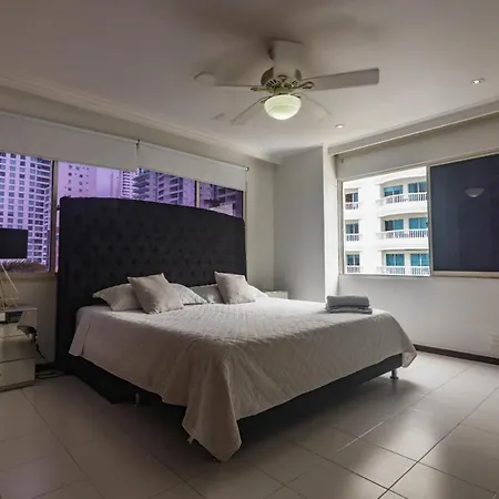 Apartamento Cozy Castillogrande Beachfront